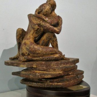 Escultura Abrazo Cristina Sánchez